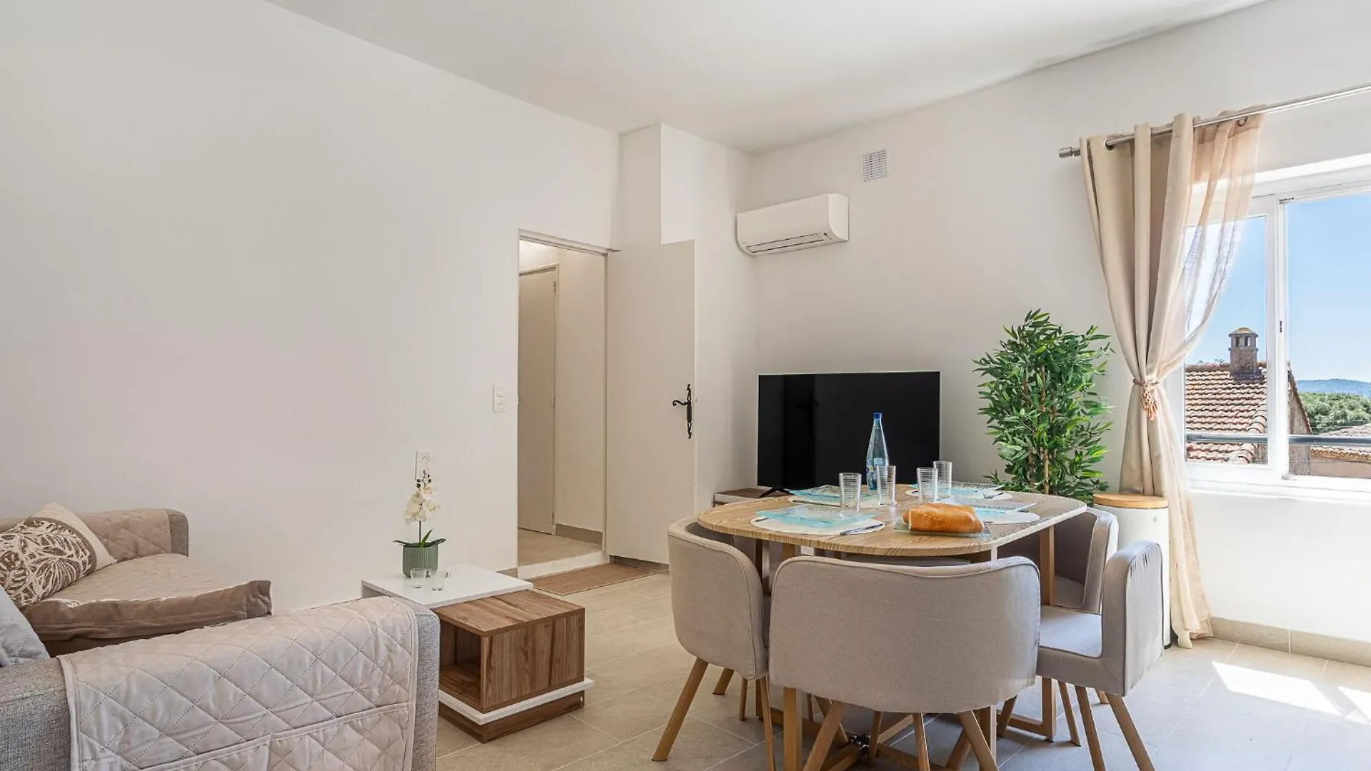 Apartment Hameau De Guerrevieille By Interhome Гримо